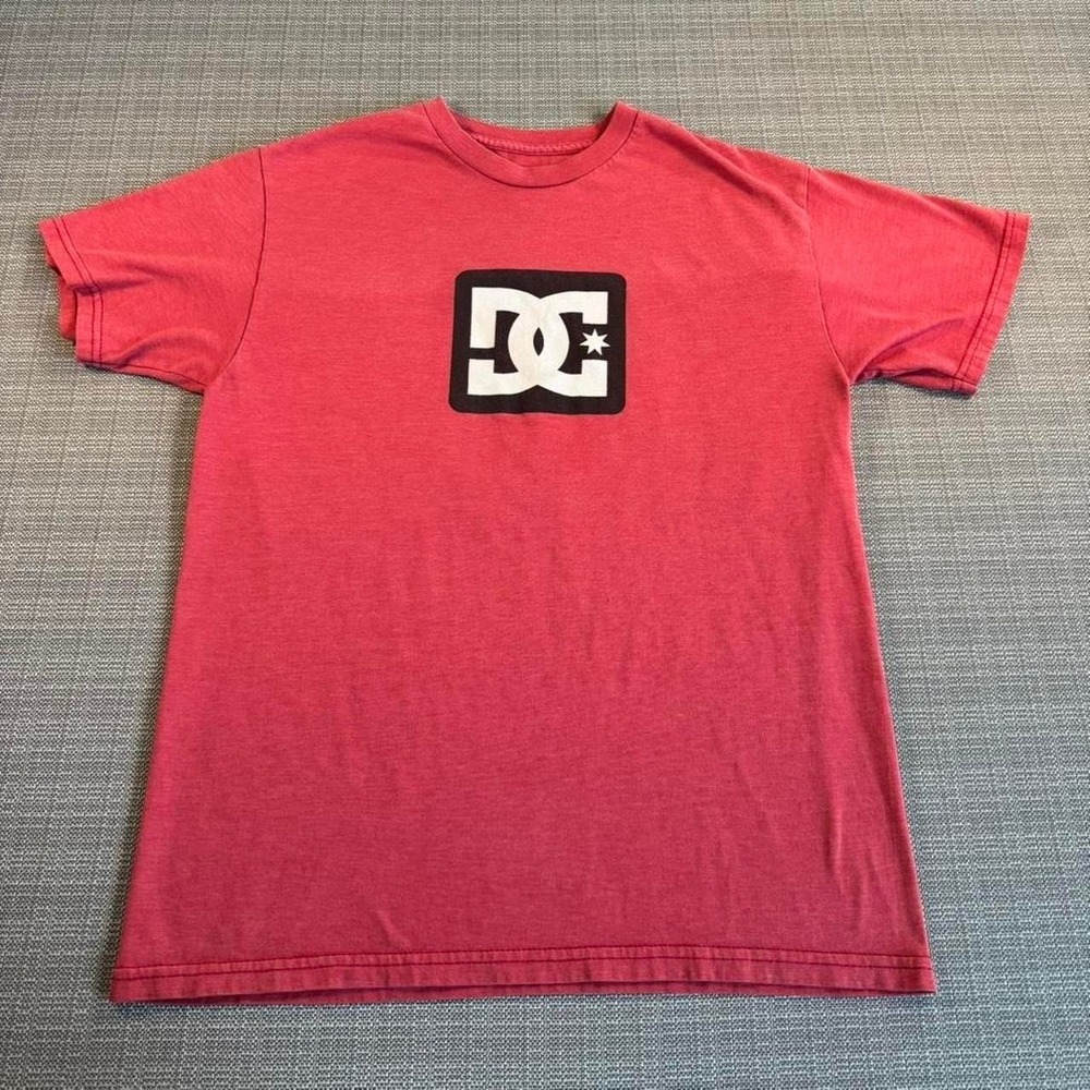 DC coral t-shirt.